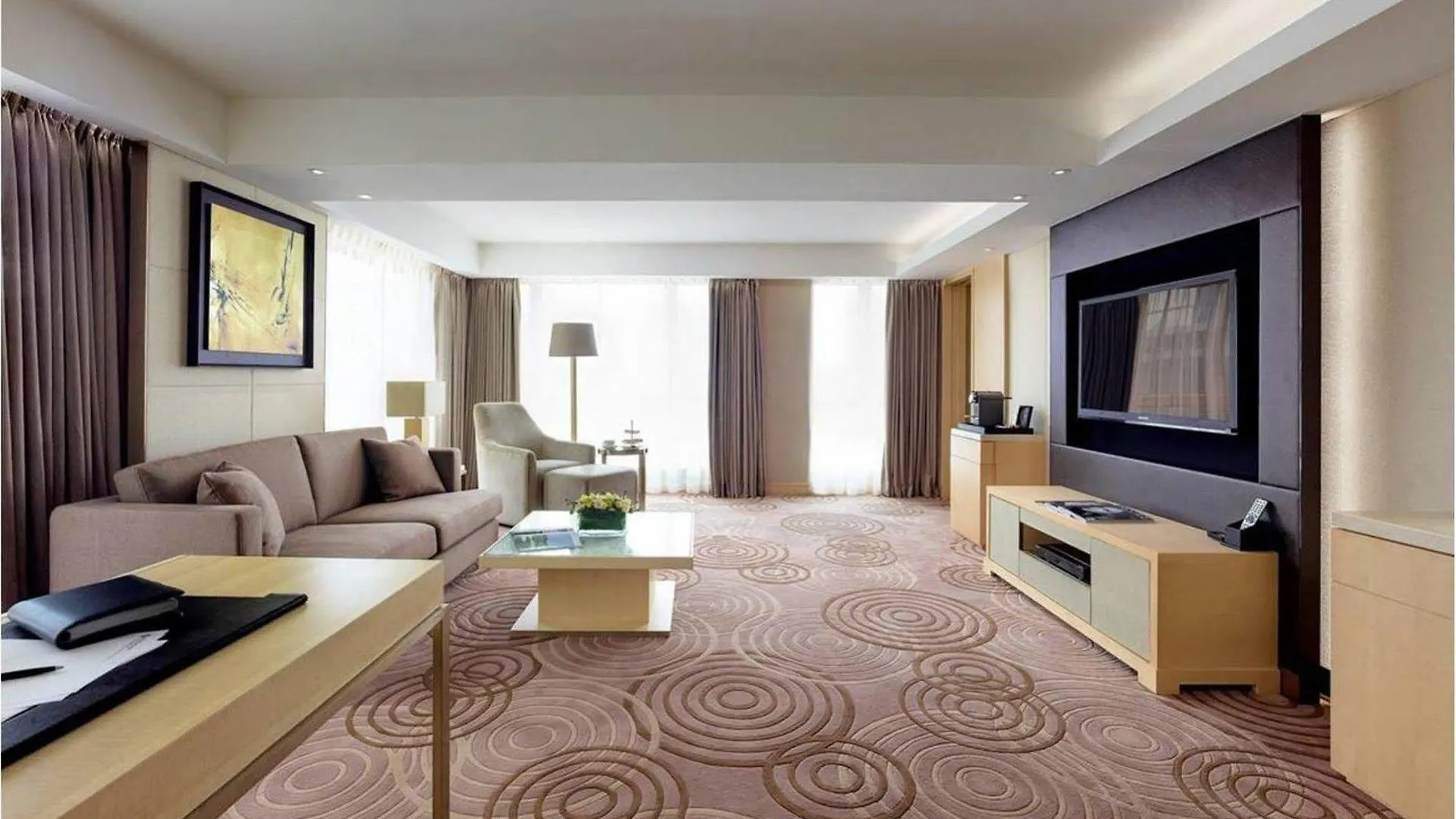 The Royal Garden Hotel Hong Kong 5*,  China